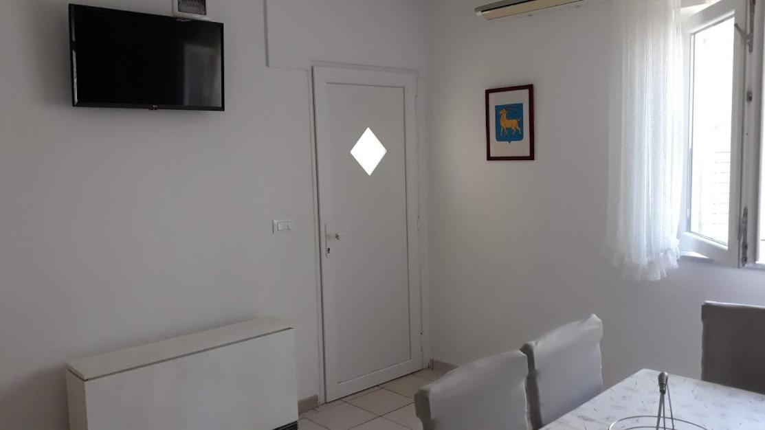 Apartments Rovis Tar-Vabriga 외부 사진